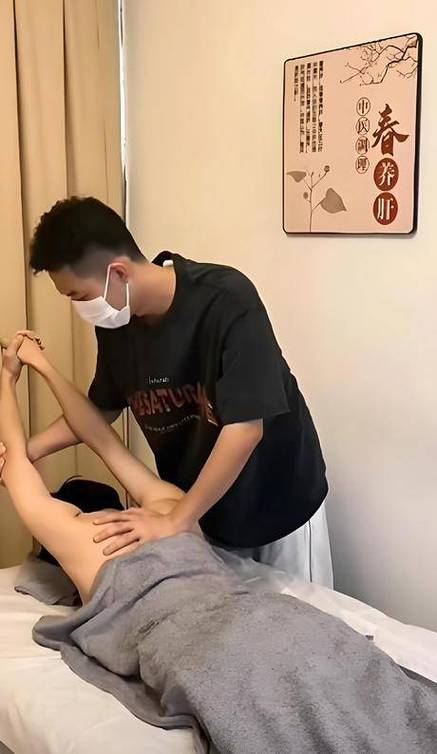 亚洲天堂久久网的相关介绍