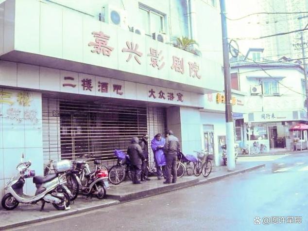 动漫操穴的相关介绍