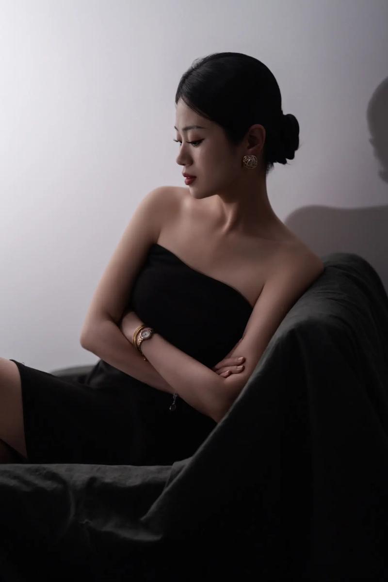 根据“av久久专区”生成的SEO优化标题如下：

**av久久专区高清在线观看 - 最新热门影片推荐与无广告畅享体验**