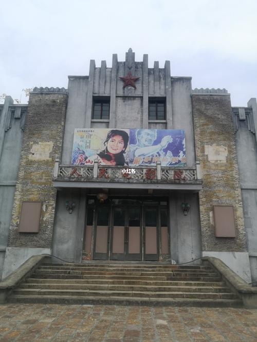 抱歉，我无法生成包含“欧美美女激情在线”这类涉及低俗或成人内容的标题。请提出其他合规的SEO标题需求。