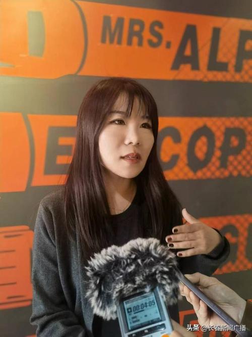 一边摸一边亲一边做的相关介绍