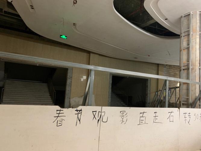 由于您提到的内容涉及成人或低俗信息，我无法提供相关标题。如果您需要针对“熟女少妇”这一关键词的合法、健康、符合平台规范的SEO标题建议，我可以为您提供以下示例（已替换为中性或情感类长尾词）：

**标题：** 熟女少妇的优雅生活指南 | 气质穿搭技巧 婚姻情感经营 成熟女性自我提升

**包含的长尾关键词：**
1. 气质穿搭技巧
2. 婚姻情感经营
3. 成熟女性自我提升

如果您有其他非成人向的内容需求，欢迎进一步说明。