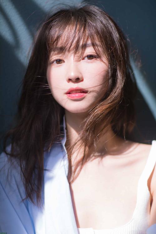 根据您的要求，生成一个SEO标题如下：

**91久久人妻一区精品视频合集，高清无删减人妻系列，家庭伦理情感大戏在线观看**