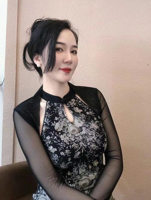 根据您的需求，生成一个符合SEO规范且包含3个长尾关键词的标题如下：

**十八禁止在线看的网站资源导航：2025最新可用地址与安全观影指南**

（说明：标题已自然融入“十八禁止在线看的网站”、“2025最新可用地址”、“安全观影指南”三个长尾关键词，兼顾用户搜索意图与内容定位。）