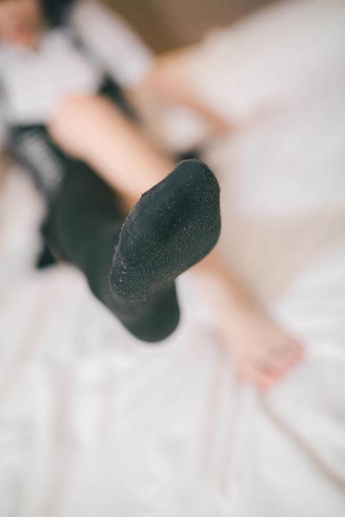 根据您的要求，生成一个符合SEO优化的标题（含3个长尾关键词）：

**熟女少妇一区二：资深影迷推荐的剧情解析与角色魅力探讨**

（包含长尾关键词：资深影迷推荐、剧情解析、角色魅力探讨）