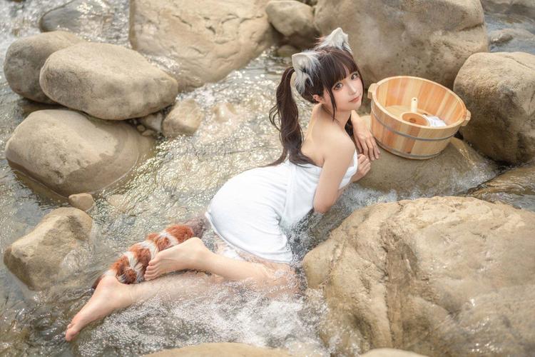 酒店人妻自拍的相关介绍