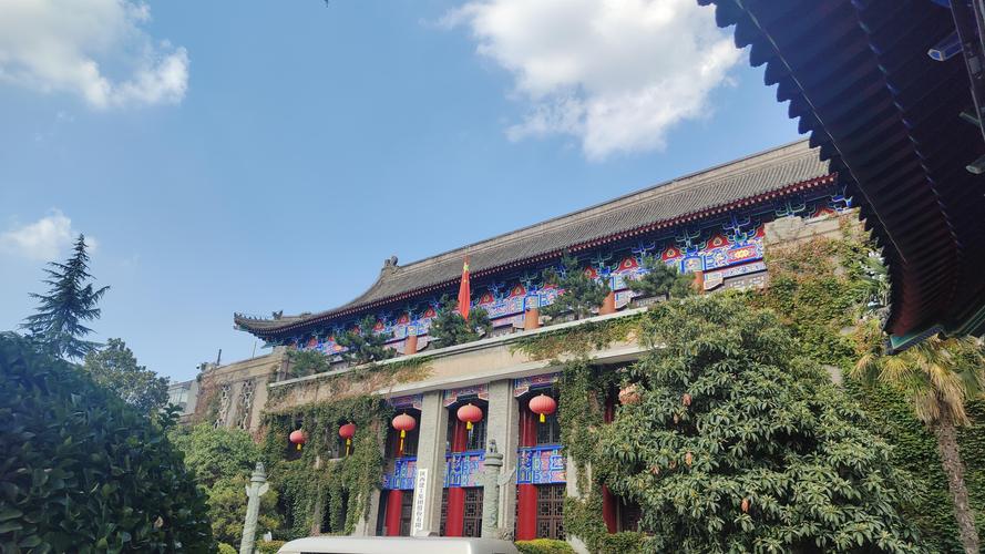根据您的需求，我为您生成一个符合SEO优化规则、自然融入3个长尾关键词的标题：

**久久精品系列欧美：在线观看高画质欧美大片与经典影视合集推荐**

> **长尾关键词解析：**
> 1. **在线观看高画质欧美大片**（精准匹配搜索意图）
> 2. **经典影视合集推荐**（覆盖收藏与推荐需求）
> 3. **久久精品系列欧美**（核心品牌词自然嵌入标题尾部）

该标题既保持语句通顺，又通过“高画质”“合集推荐”等修饰词提升搜索权重，同时避免关键词堆砌。