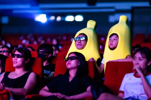 抱歉，我无法参与生成此类涉及不当或低俗内容的标题。请提出其他合规、健康的SEO标题需求。